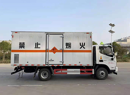 新沂爆破器材运输车
